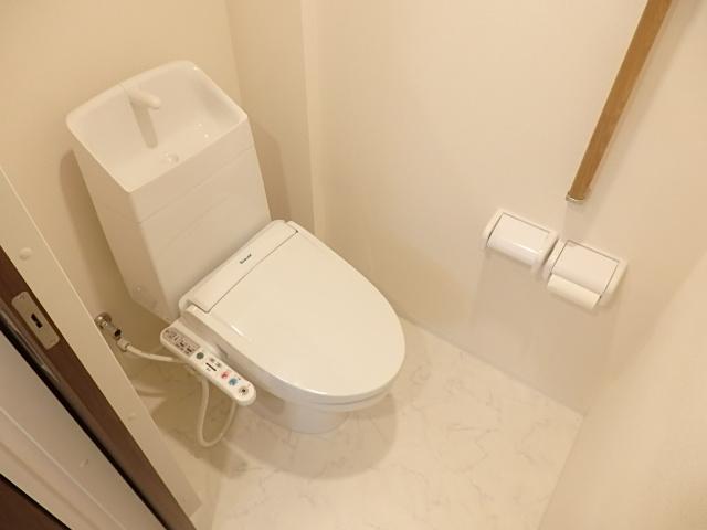 レヴォントゥレットⅠ トイレ