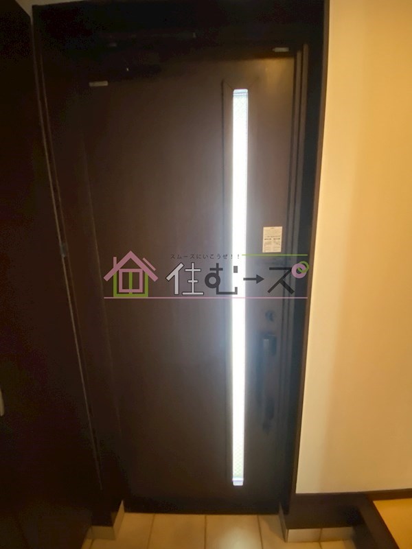 恵美須西2丁目戸建 玄関