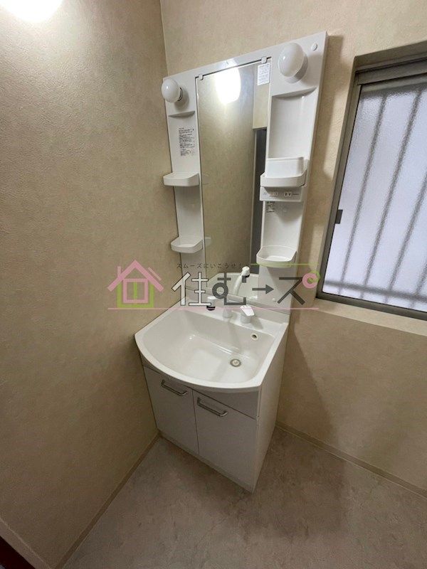 菅栄町貸家 洗面所