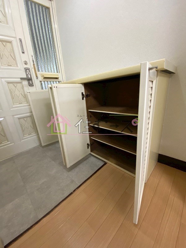 グローリーハイツ東成 収納