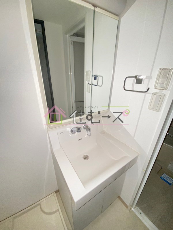 S-RESIDENCE難波EAST 洗面所
