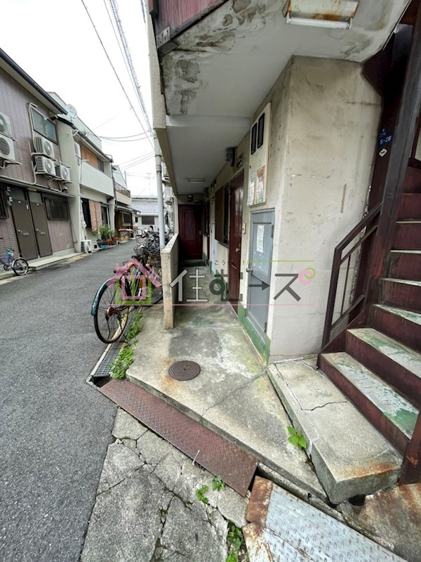 橘マンション エントランス
