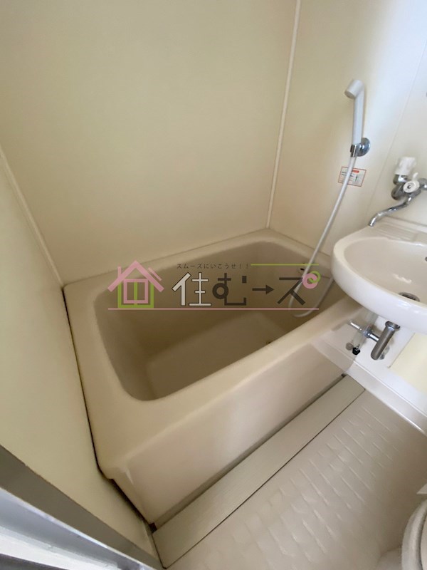 RE-005 風呂画像