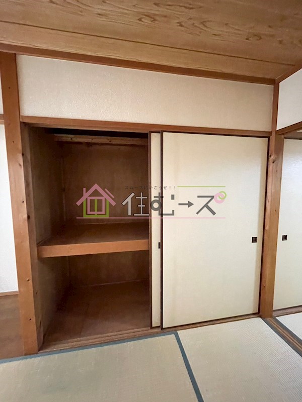 北区浮田貸家 収納