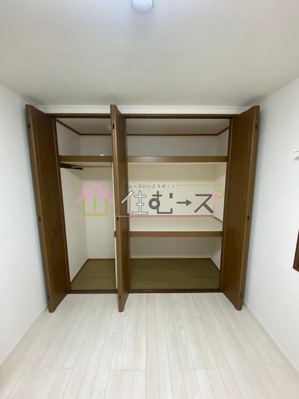 エスタバウ南堀江A棟 収納