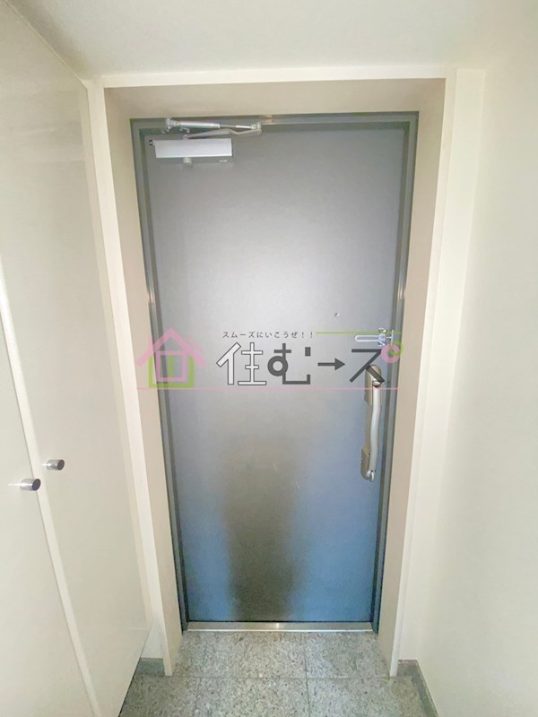 クレアートアドバンス大阪城南 玄関