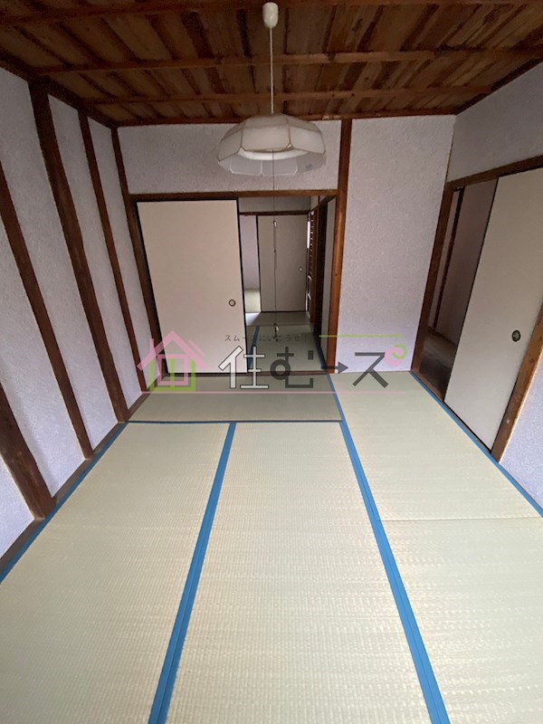 太子橋１丁目貸家　右端 リビング