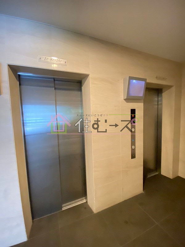 エステムコート阿波座プレミアム ロビー