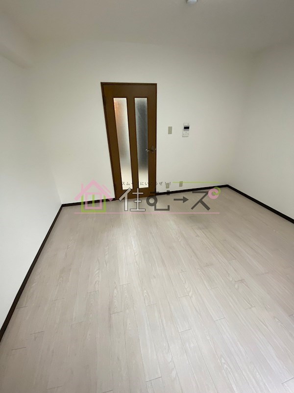 コスモリード大阪本町 リビング