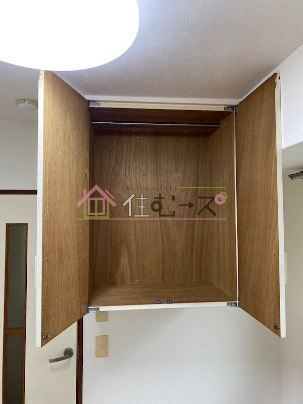 諏訪ビル 収納