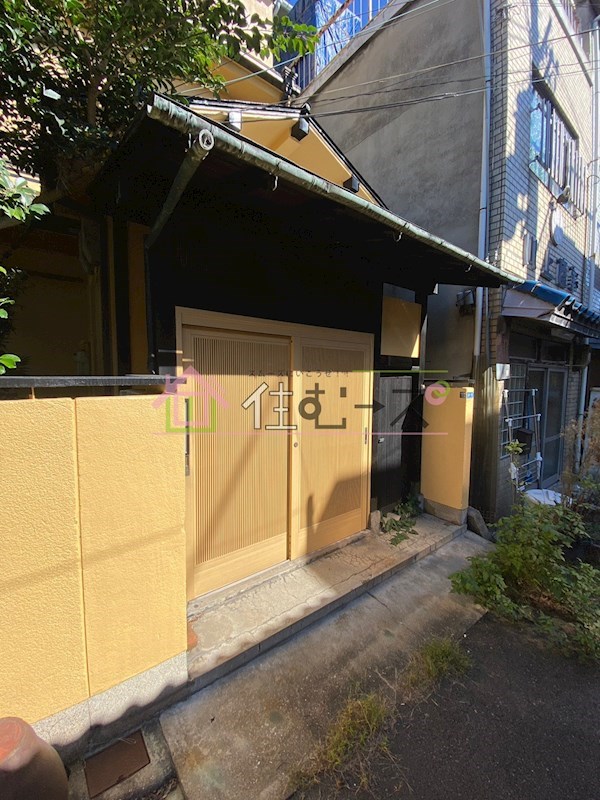 鶴見橋3丁目貸家 エントランス